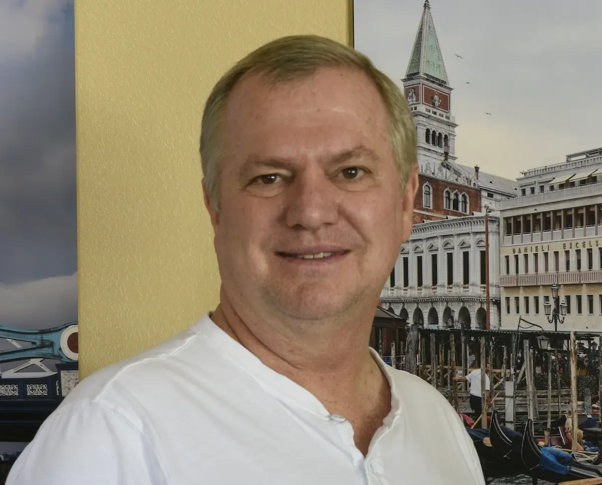 Jeff Higdon, founder of Discover Wine Online